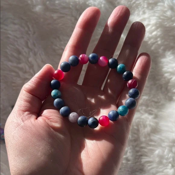 Beaded bracelets - Picture 4 of 4